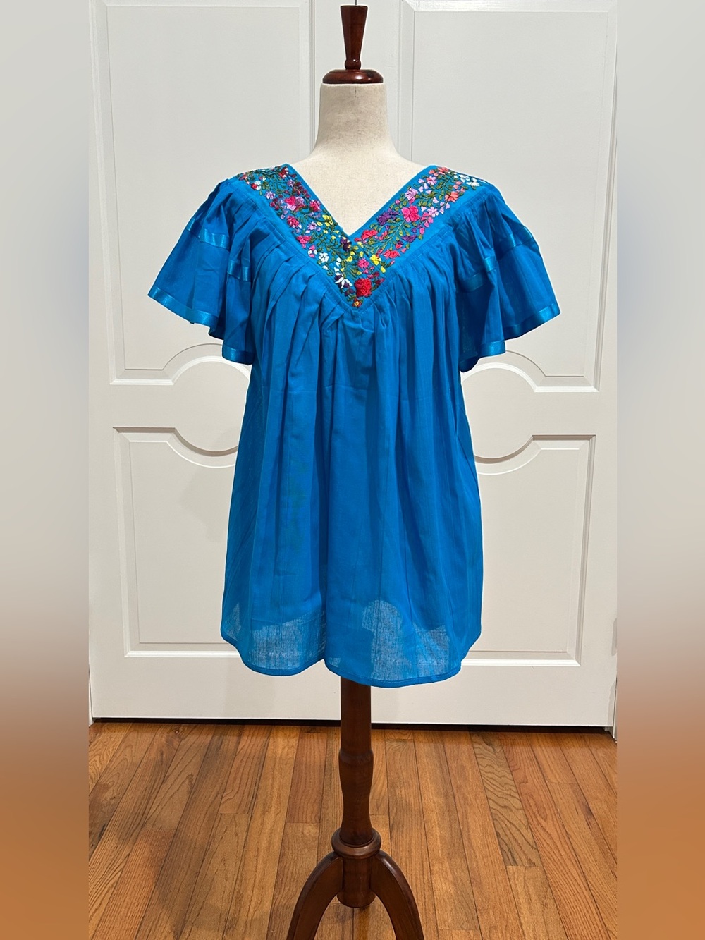 Jazmin V-Neck Mexican top, hand embroidered.Artisan top. Boho, Hippie, handmade.